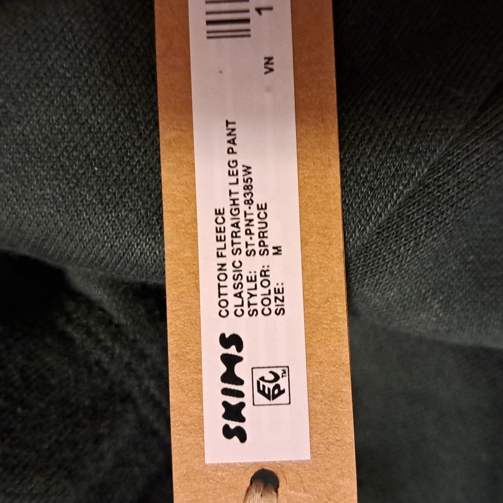MEDIUM.   SKIMS COTTON FLEECE CLASSIC STRAIGHT LEG PANT - Picture 12 of 15